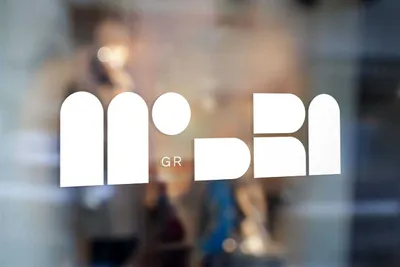 Modrn GR Pres 180208 1 BR 2 21