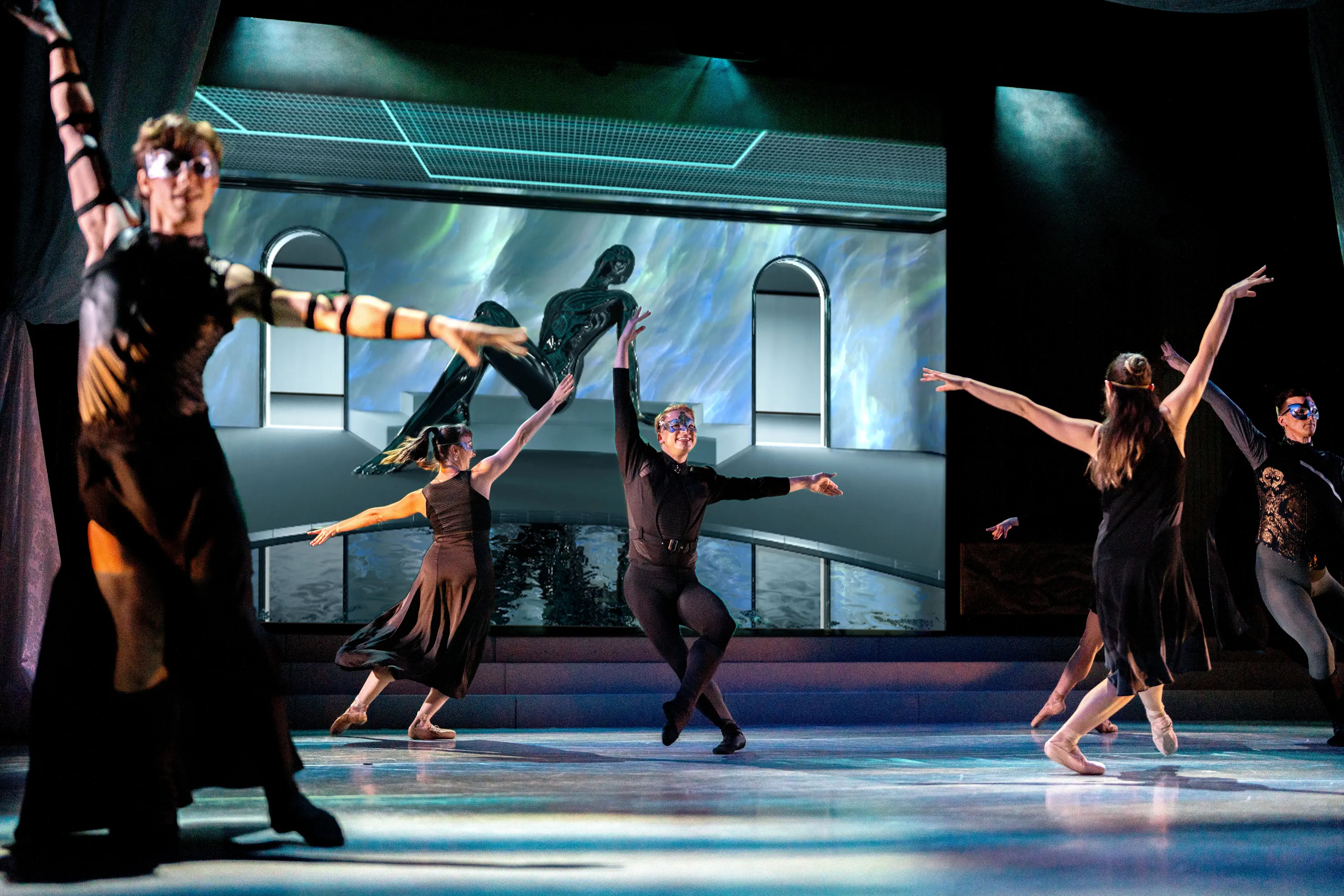 Capulets Act2 Scene1 Ball 1