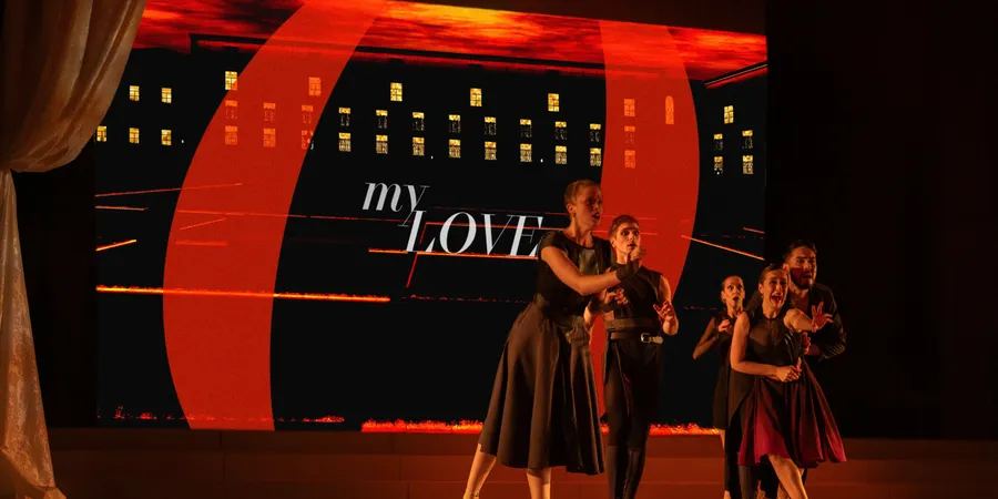 Capulets Act2 Scene4 Verona Township