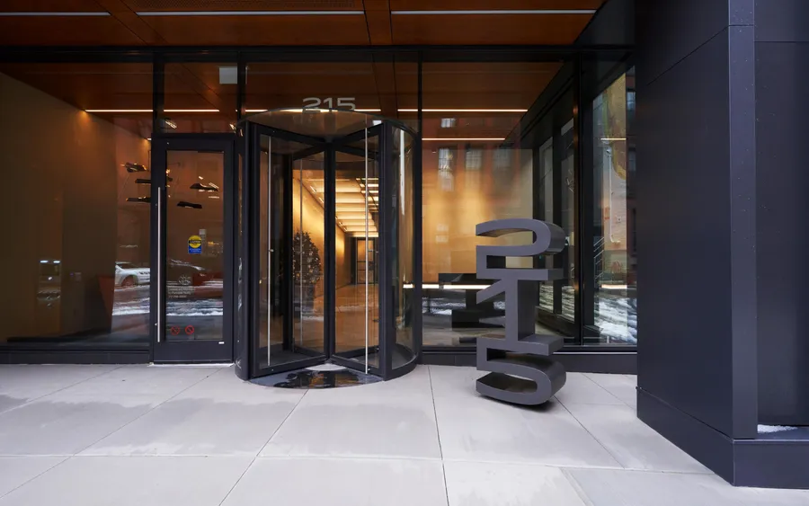 Fulton East Webpost 210811 1 AA 9