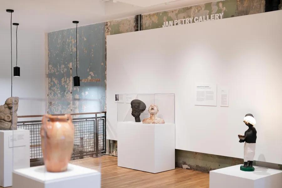 Span Intuit Signage Context 01