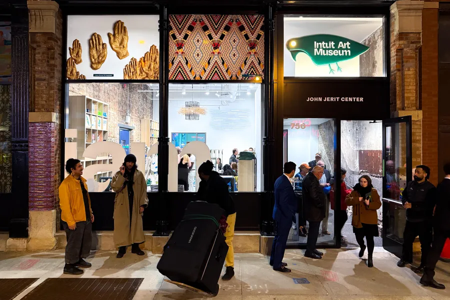 Span Intuit Signage Storefront 02